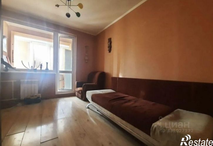 3-комн квартира ул Хрусталева, 79,  д. 79