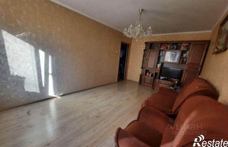 3-комн квартира ул Хрусталева, 79,  д. 79