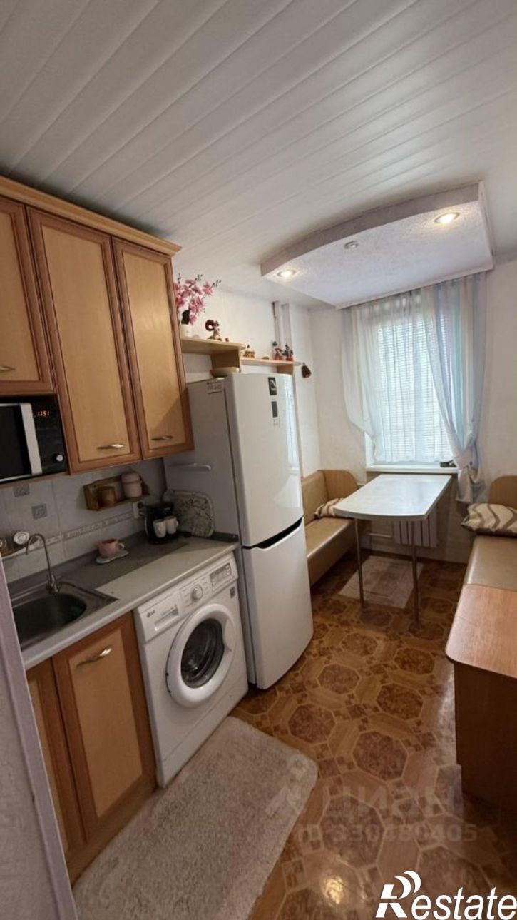 3-комн квартира ул Генерала Хрюкина, 8,  д. 8