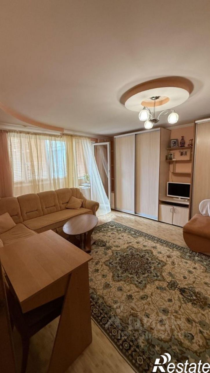 3-комн квартира ул Генерала Хрюкина, 8,  д. 8