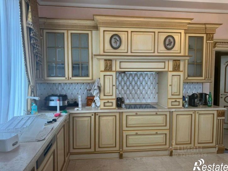 5-комн квартира улица Железнякова, 17А,  д. 17А