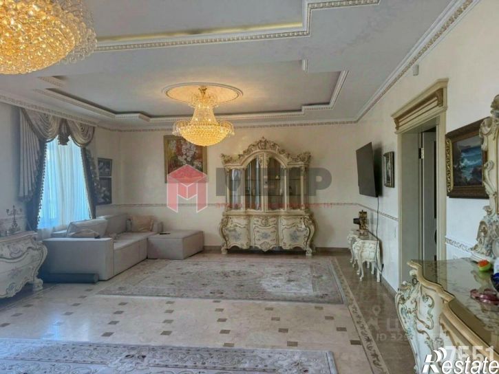 5-комн квартира улица Железнякова, 17А,  д. 17А