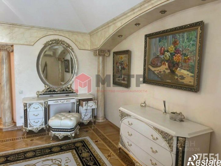 5-комн квартира улица Железнякова, 17А,  д. 17А