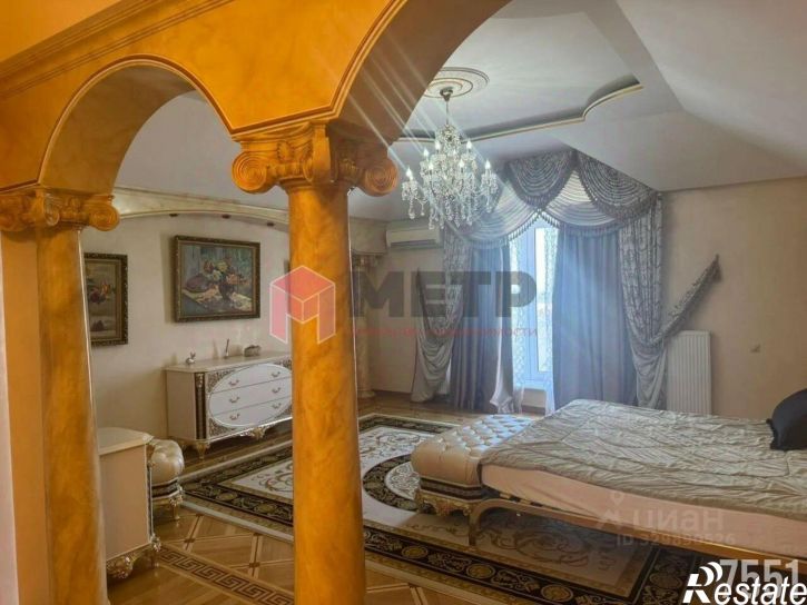 5-комн квартира улица Железнякова, 17А,  д. 17А