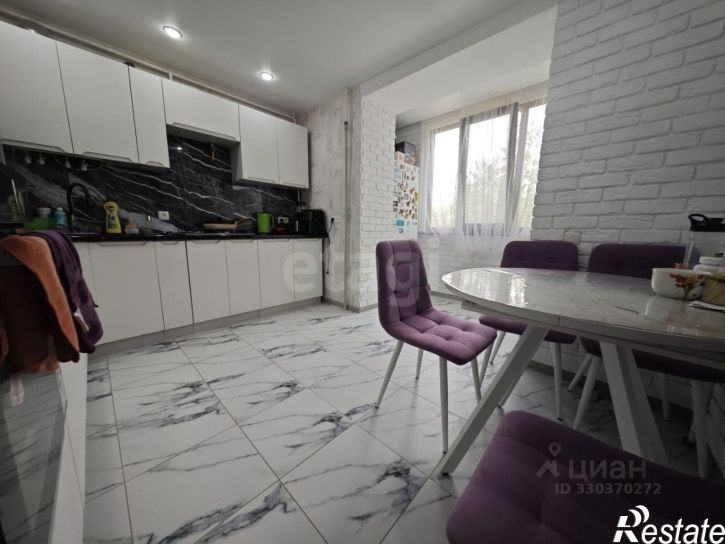 2-комн квартира Строительная улица, 19,  д. 19