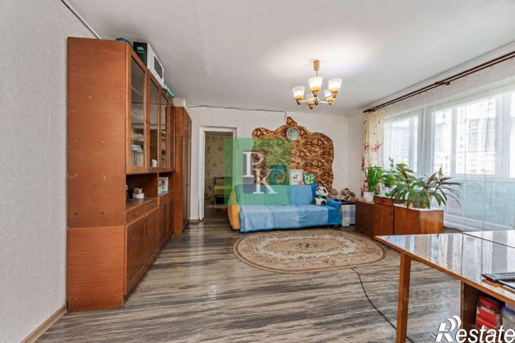 3-комн квартира проспект Октябрьской Революции, 23 к1,  д. 23 к1