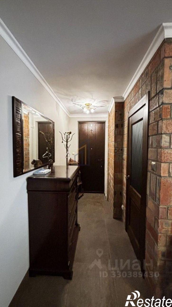 2-комн квартира улица Лётчиков, 11,  д. 11