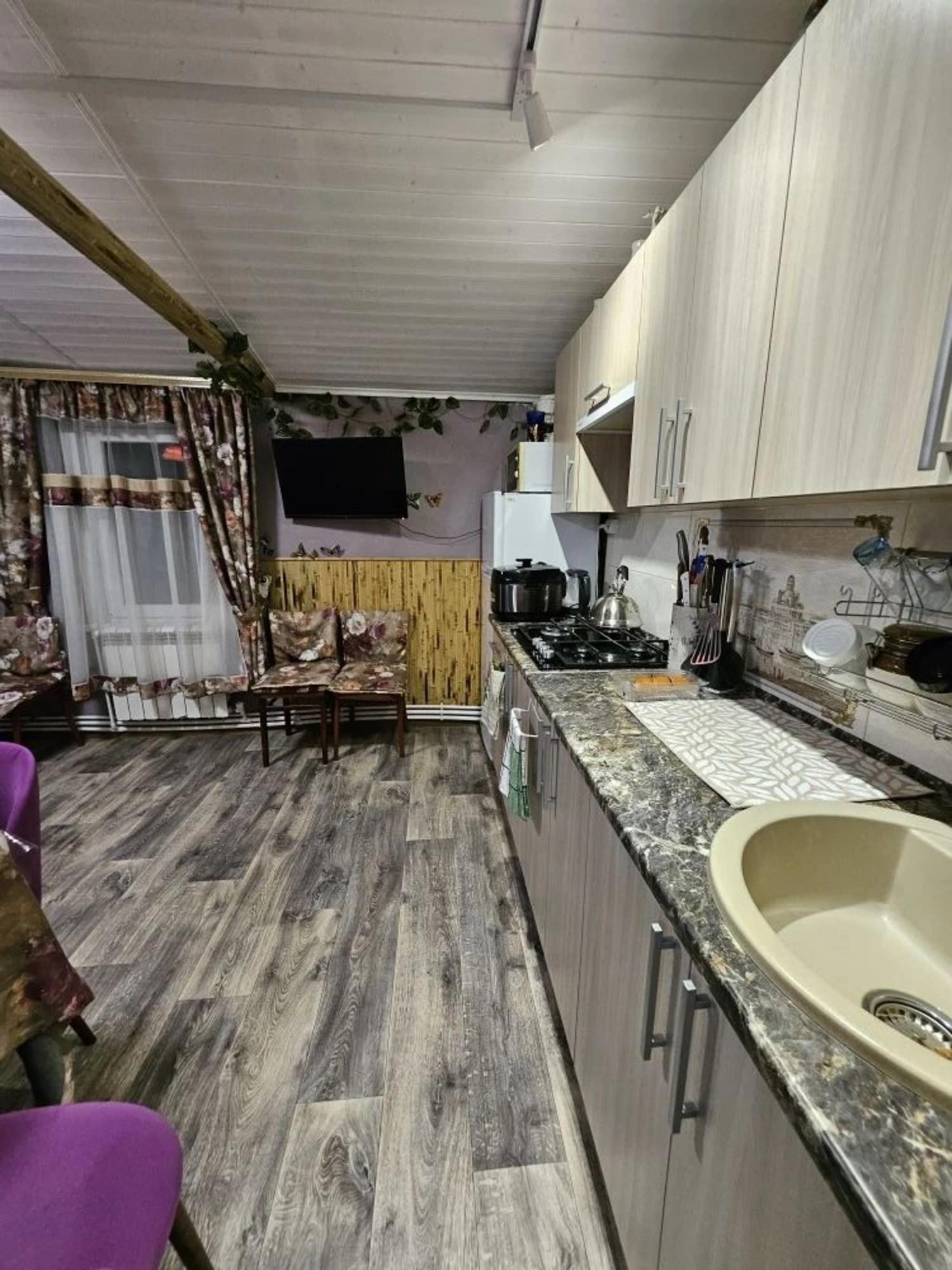 Купить дачу, дом, коттедж за 8 200 000 рублей на Средняя улица, д.7