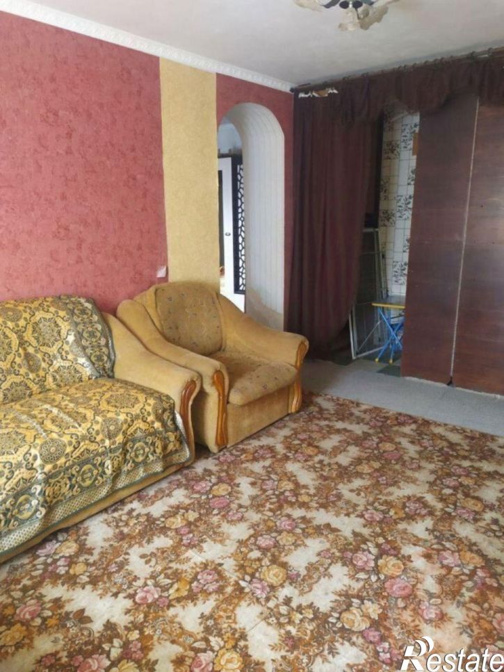 4-комн квартира улица Иванищева, 13,  д. 13