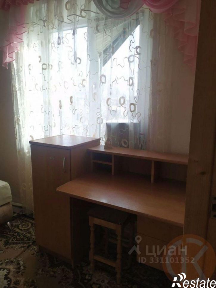 4-комн квартира улица Иванищева, 13,  д. 13