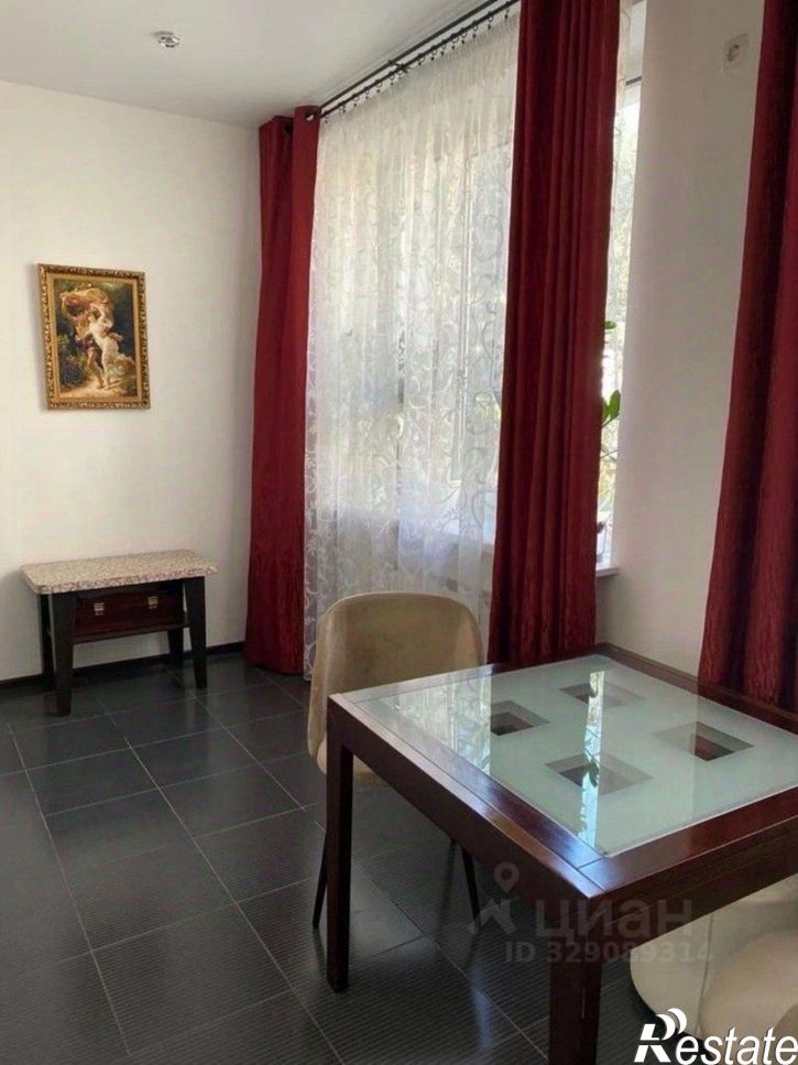 3-комн квартира Евпатория, улица Дёмышева, 106