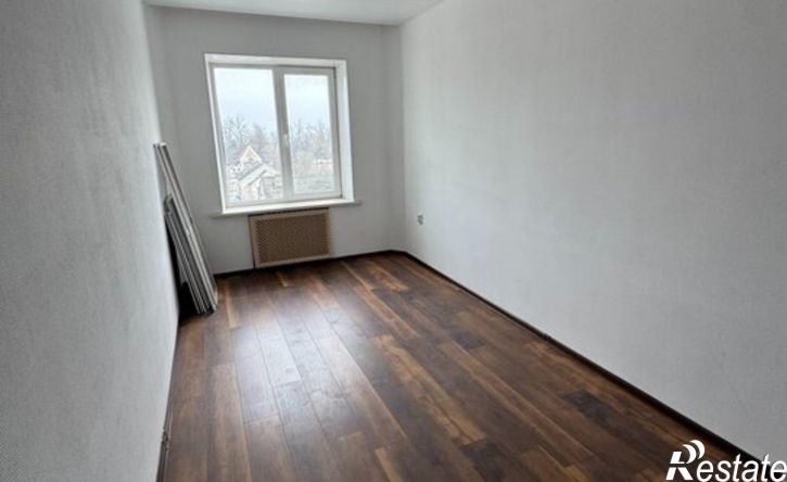 4-комн квартира Керчь, Парковая улица, 3