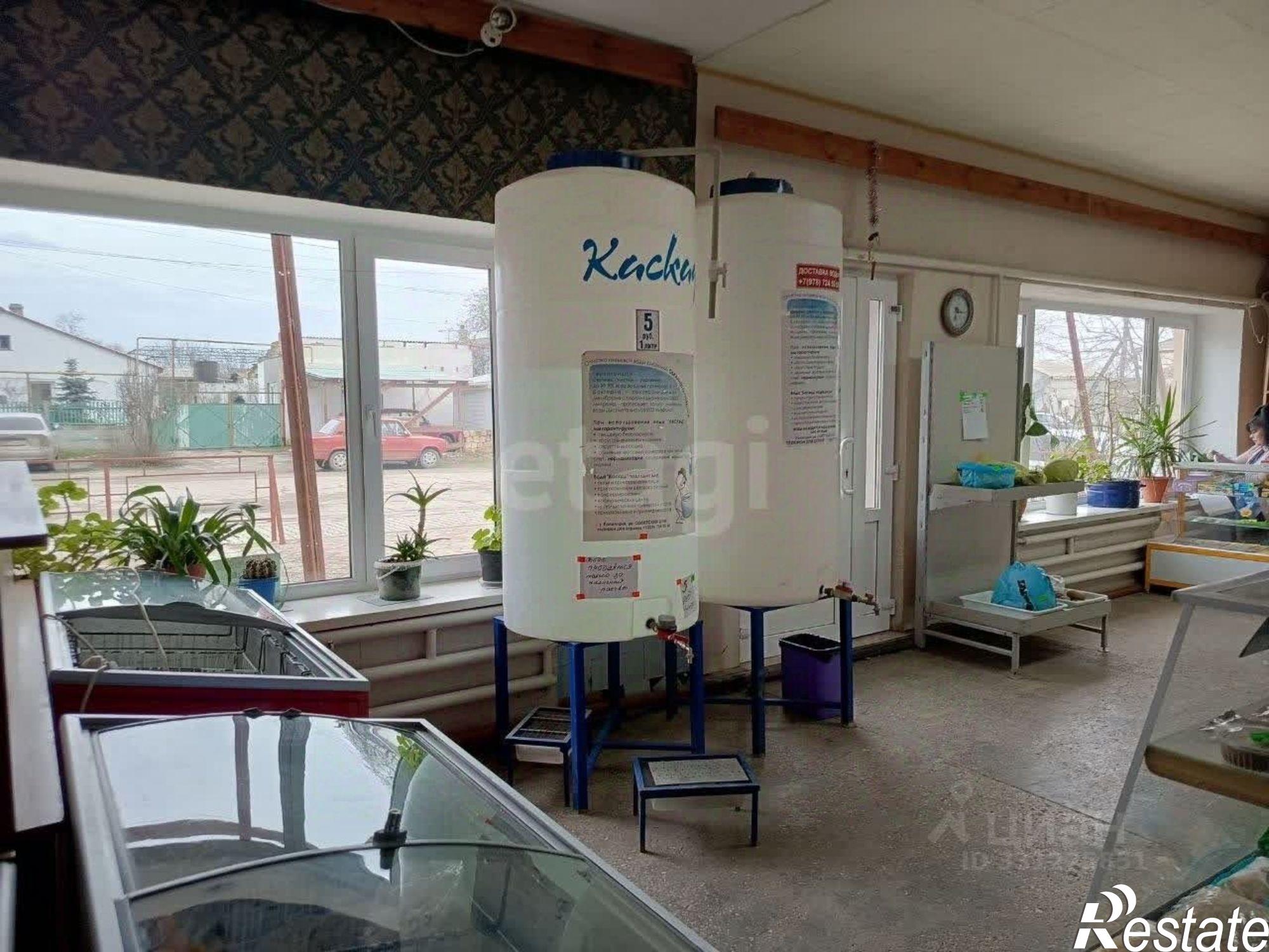 Купить торговое помещение за 10 445 900 рублей на ул Октябрьская, 22