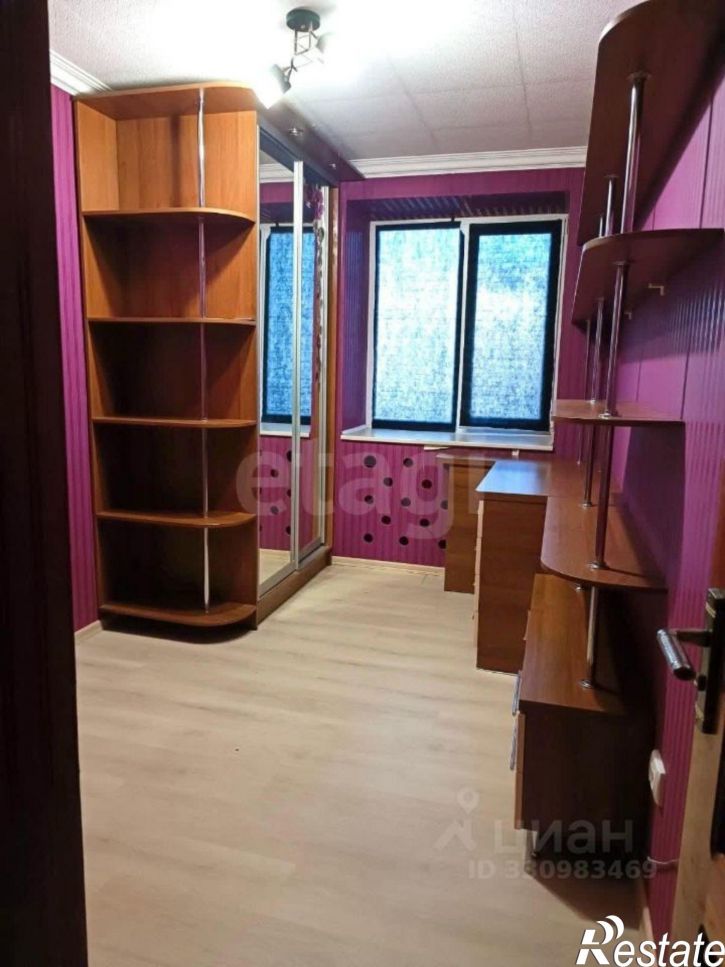 3-комн квартира кв-л Егудина, 42,  д. 42
