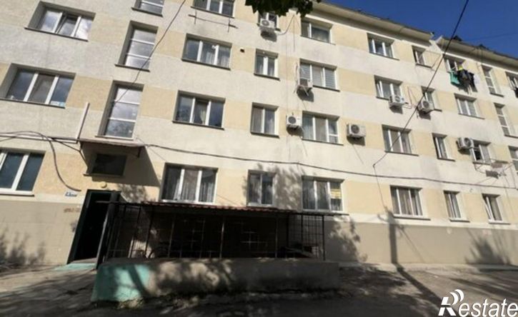 3-комн квартира Строительная улица, 8,  д. 8