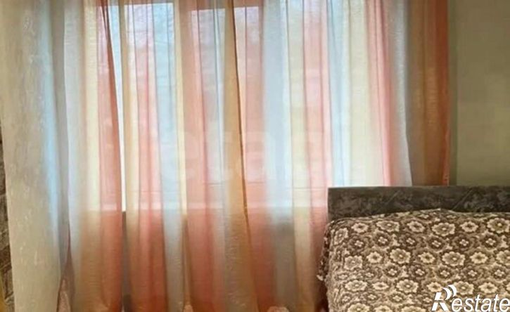 3-комн квартира Строительная улица, 8,  д. 8