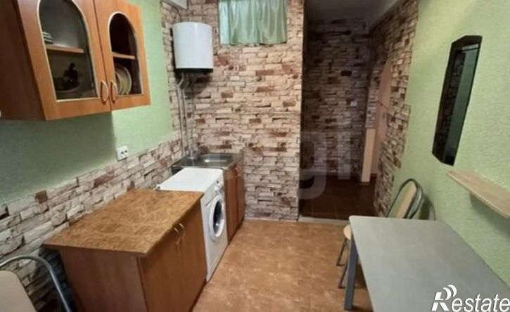 3-комн квартира Строительная улица, 8,  д. 8