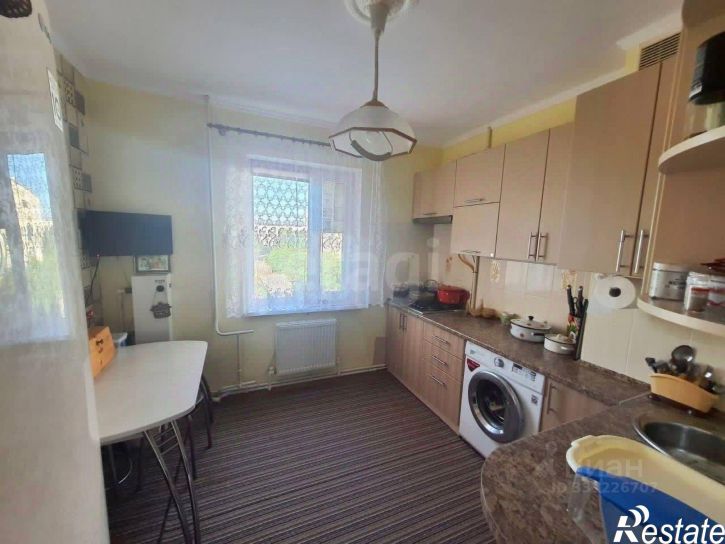 2-комн квартира ул Евпаторийское шоссе, 40,  д. 40