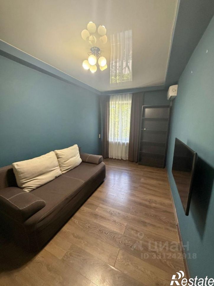 2-комн квартира улица Репина, 32,  д. 32