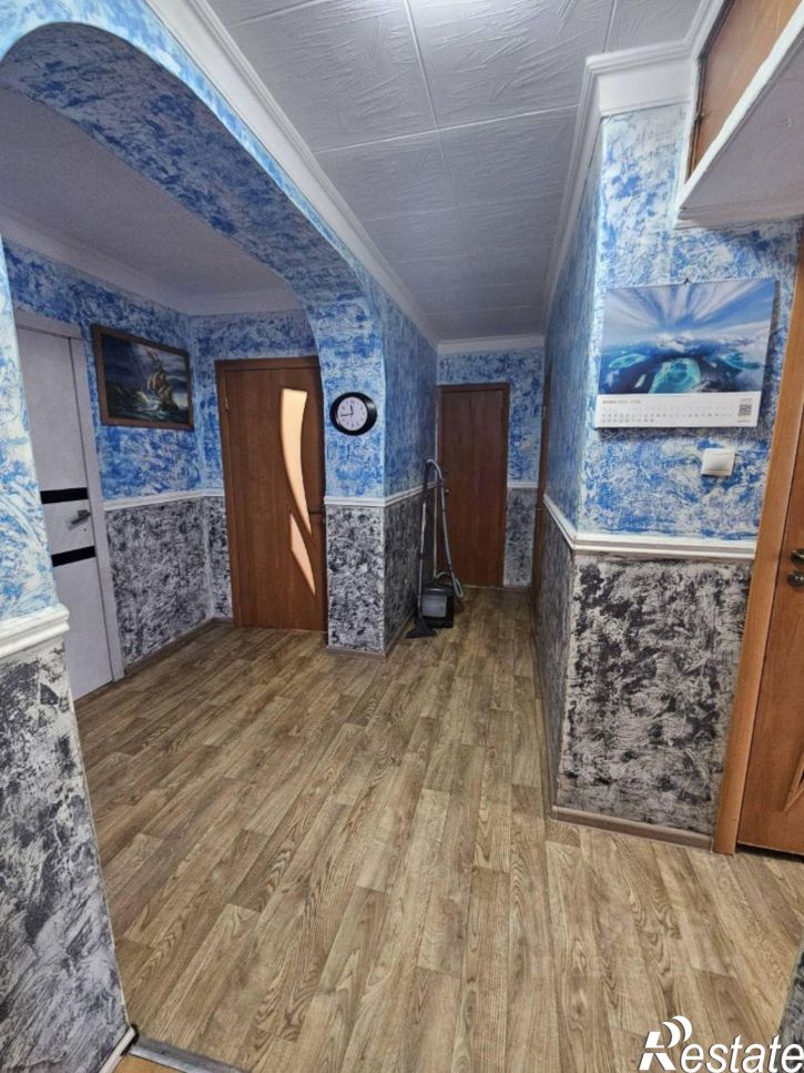 3-комн квартира Менжинского улица, 8,  д. 8