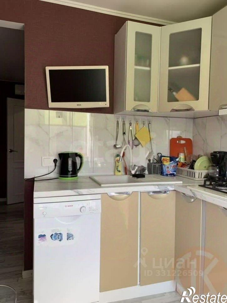 2-комн квартира проспект Победы, 39,  д. 39