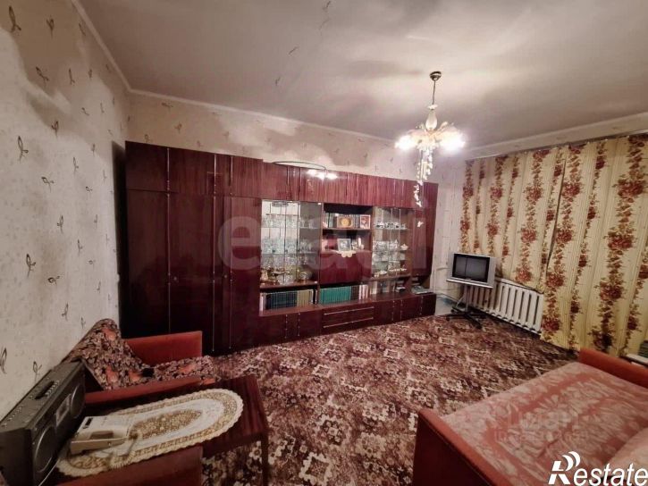 2-комн квартира улица Строителей, 8,  д. 8
