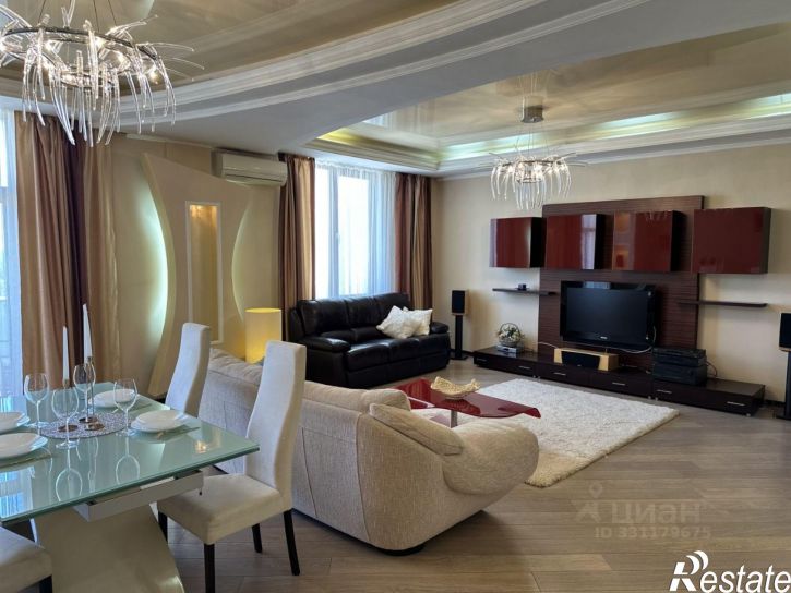3-комн квартира ул Ефремова, 13Б,  д. 13Б