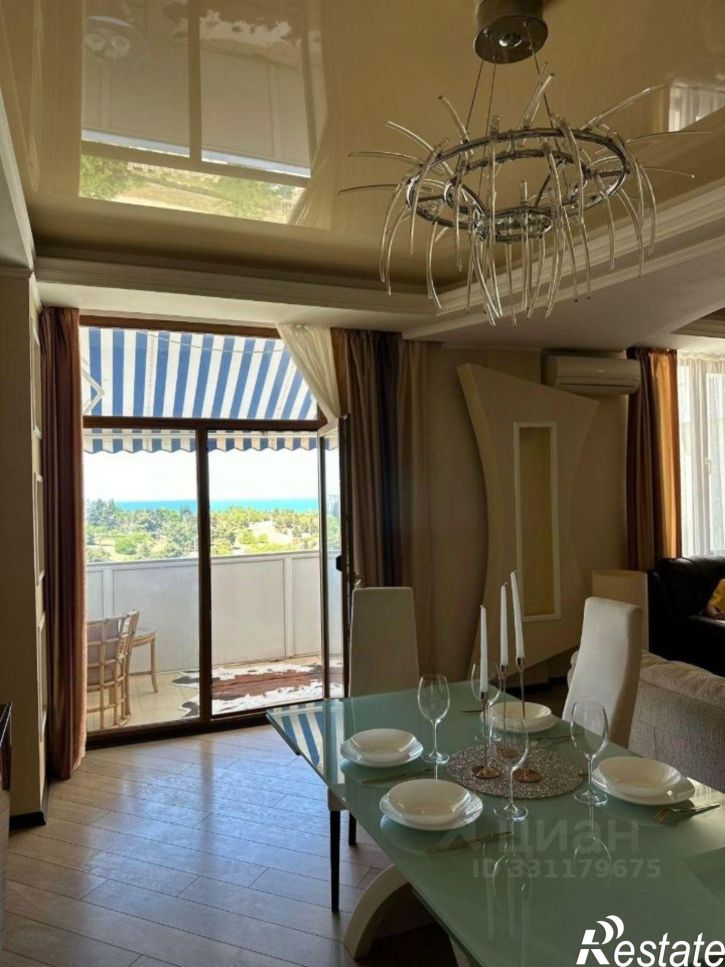 3-комн квартира ул Ефремова, 13Б,  д. 13Б