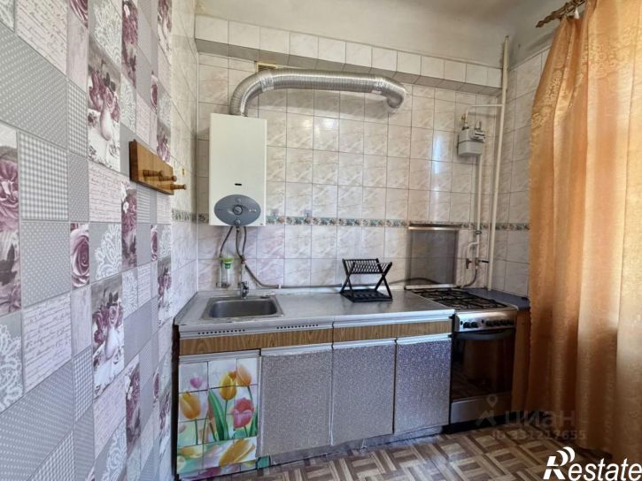 2-комн квартира улица Героев Севастополя, 12,  д. 12