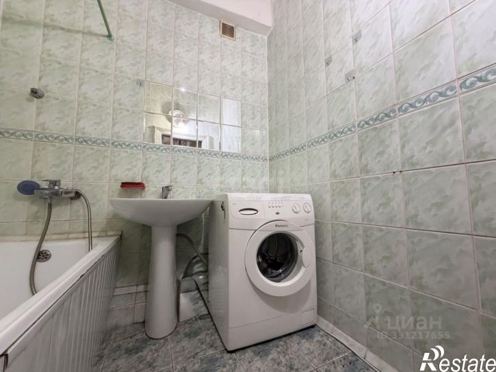 2-комн квартира улица Героев Севастополя, 12,  д. 12