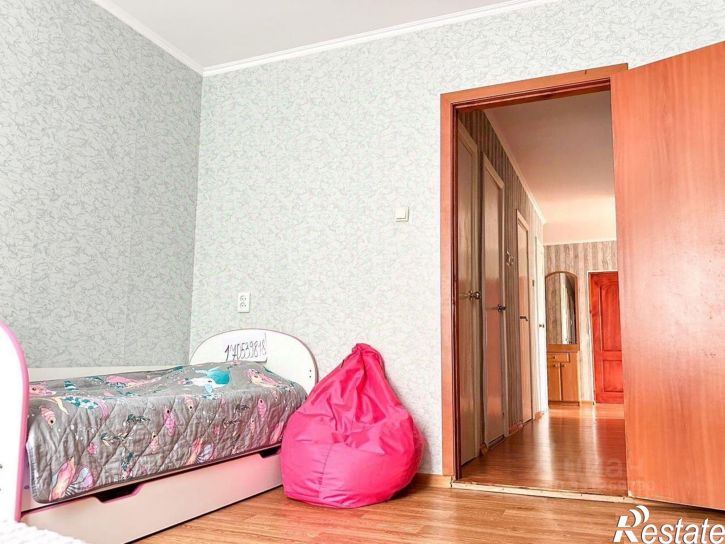 3-комн квартира улица Строителей, 10,  д. 10