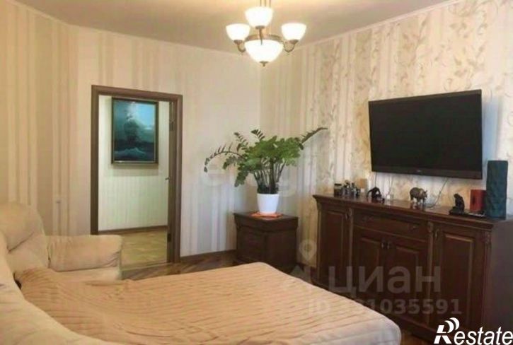 3-комн квартира улица Колобова, 22/3,  д. 22/3