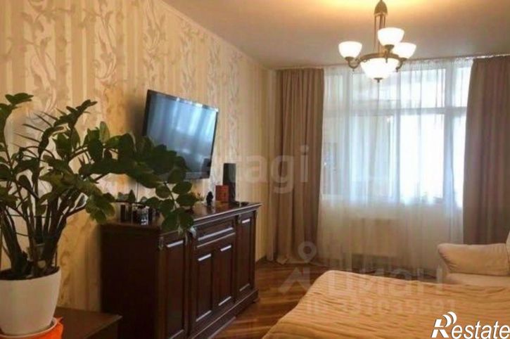 3-комн квартира улица Колобова, 22/3,  д. 22/3
