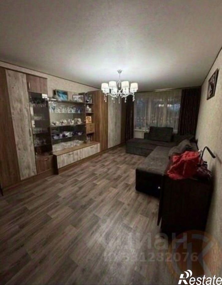 3-комн квартира улица Лобозова, 11,  д. 11