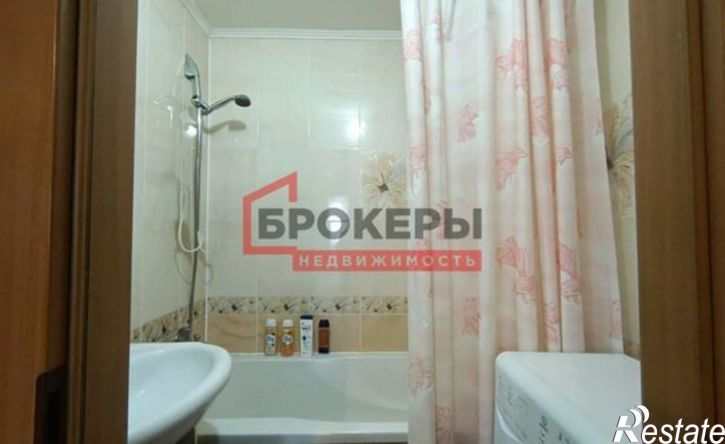 2-комн квартира улица Колобова, 15,  д. 15