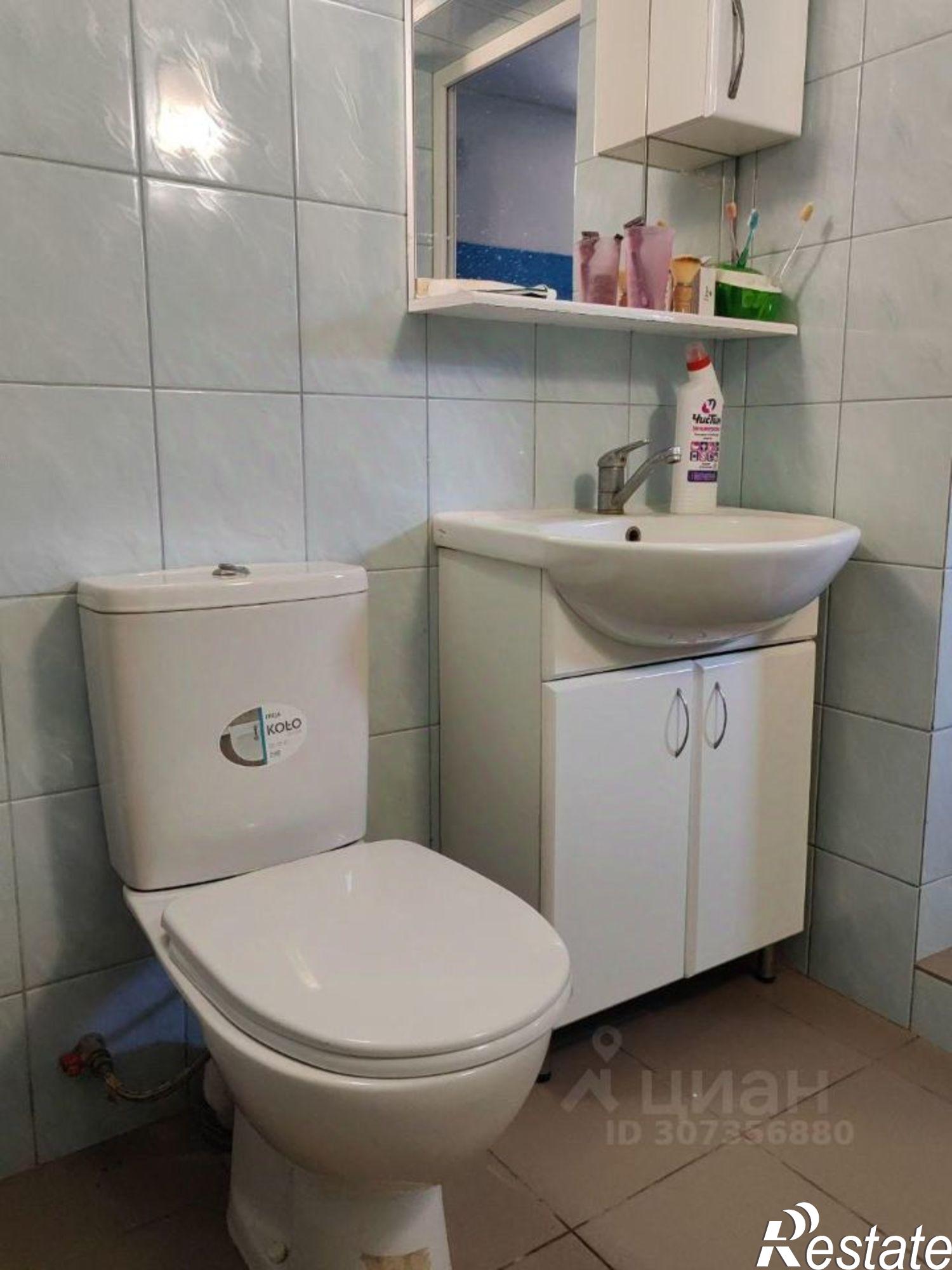 Купить дачу, дом, коттедж за 9 750 000 рублей на Школьная улица, 11