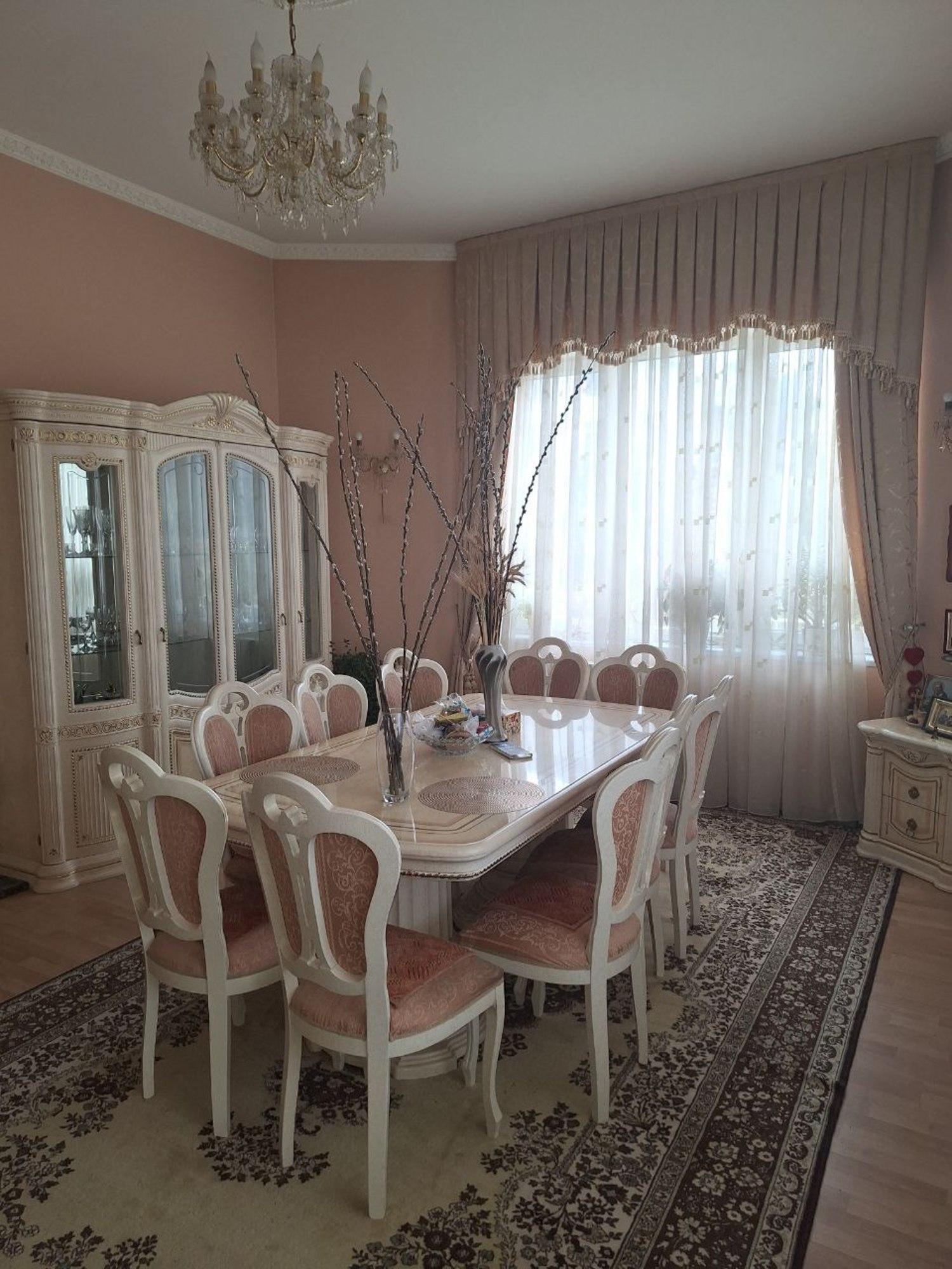 Купить дачу, дом, коттедж за 185 000 000 рублей на Ореховая улица