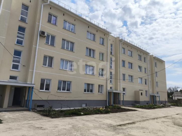 2-комн квартира Россия, Зерновское сельское поселение, село Зерновое, Школьная улица, 27
