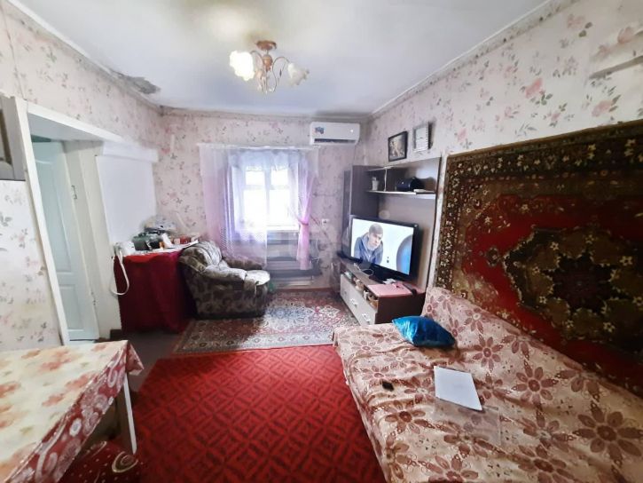 2-комн квартира Россия, Охотниковское сельское поселение, Советская улица, 3