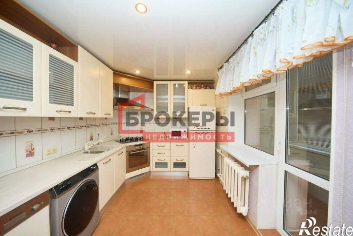 4-комн квартира улица Ефремова, 24