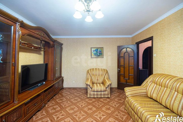 3-комн квартира улица Александра Маринеско, 4Б,  д. 4Б