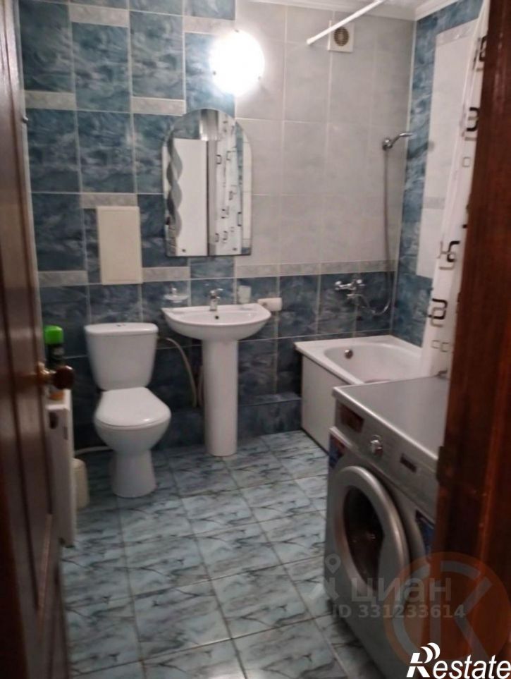 3-комн квартира ул Иванищева, 19,  д. 19