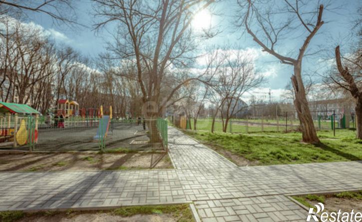 3-комн квартира ул Макаренко, 4,  д. 4