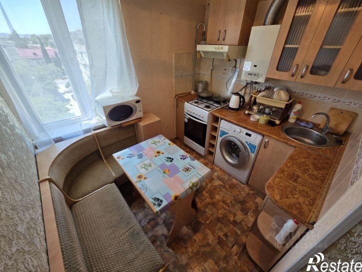 3-комн квартира улица Серафимовича, 28,  д. 28