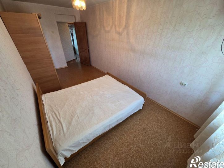 3-комн квартира улица Серафимовича, 28,  д. 28