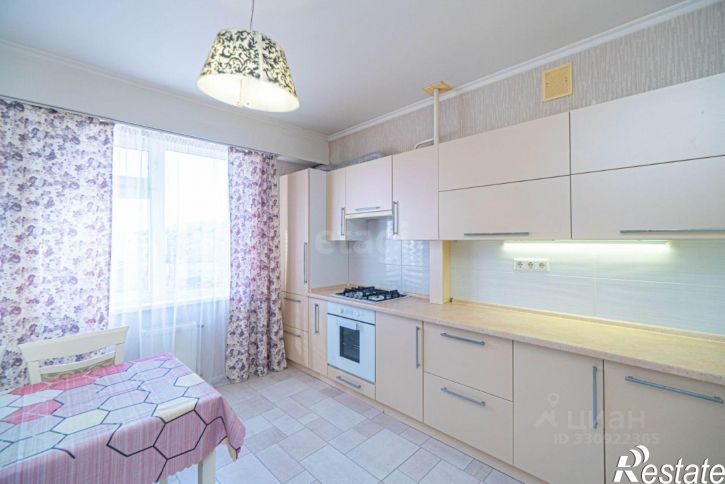 3-комн квартира улица Кулакова, 4,  д. 4