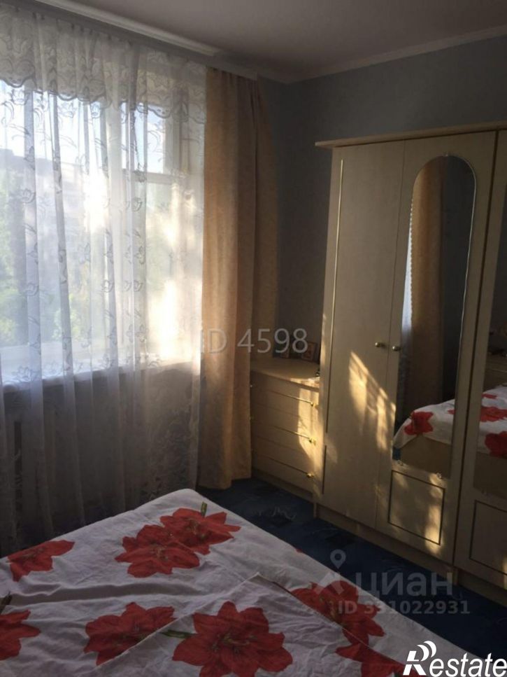 3-комн квартира 2-й микрорайон, 49,  д. 49