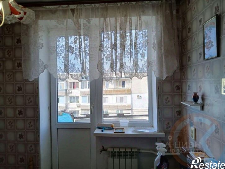 1-комн квартира проспект Героев Десантников, 5,  д. 5