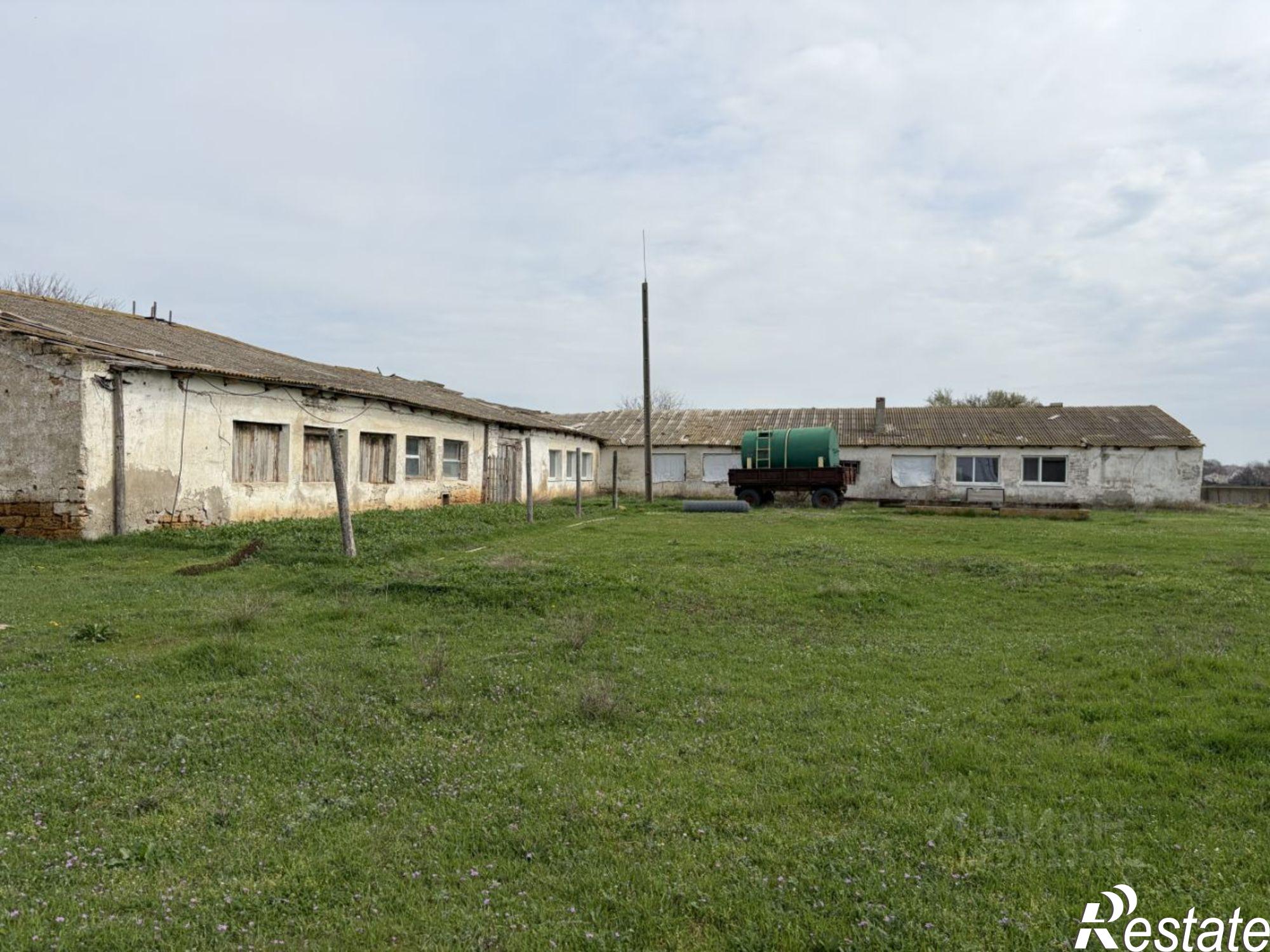 Купить ОСЗ, отдельно стоящее здание за 1 426 000 рублей на Сакский район