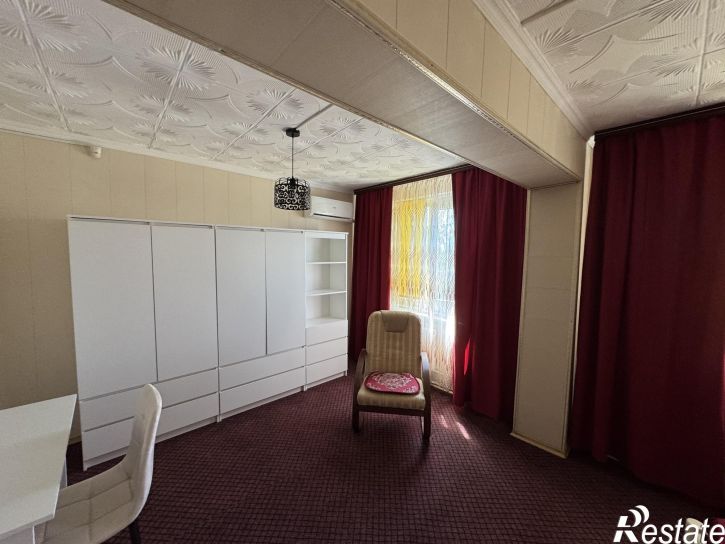 3-комн квартира 51-й Армии улица,49